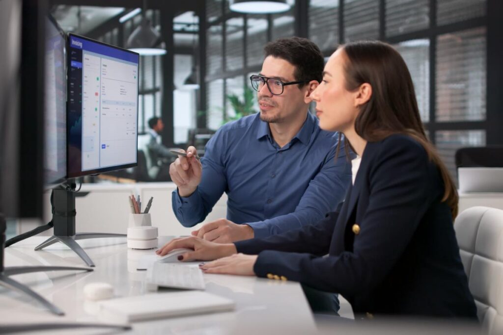 new staffing agency filling in payroll services
