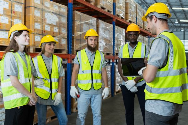 Capacitación en almacén en las instalaciones
